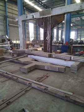 2850-700 Crescent Tissue Machine