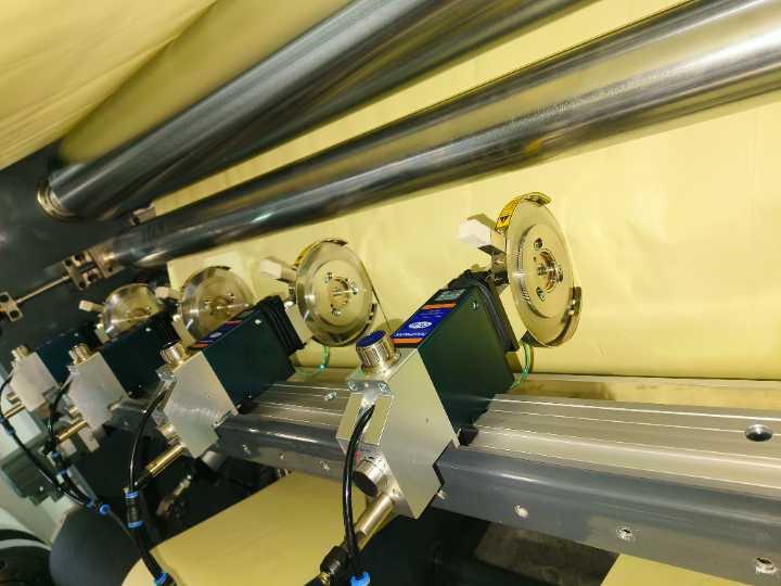 High Speed Slitter Rewinder Machine For Label Rolls Supplier