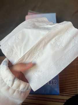 Wall Hanging Bottom Pull Facial Tissue